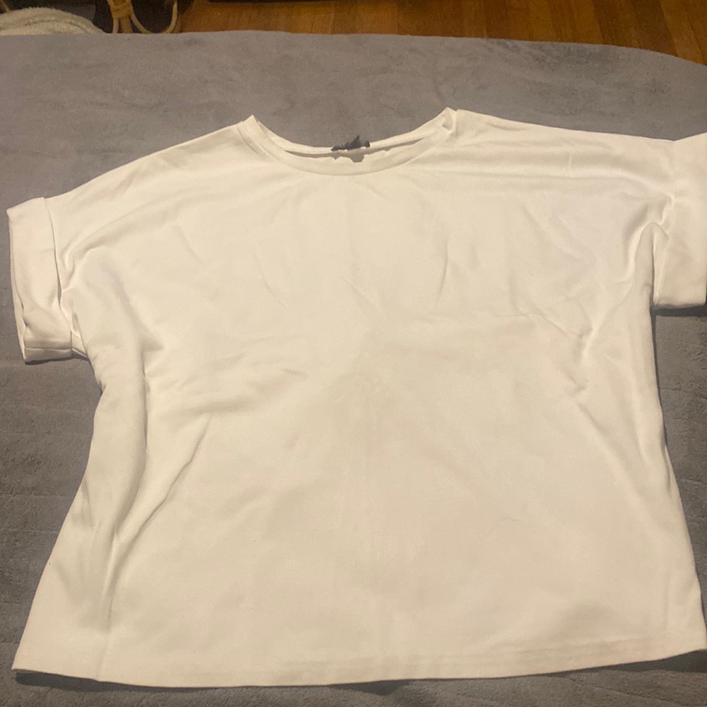 White tie tshirt from express. Size medium. Super soft material